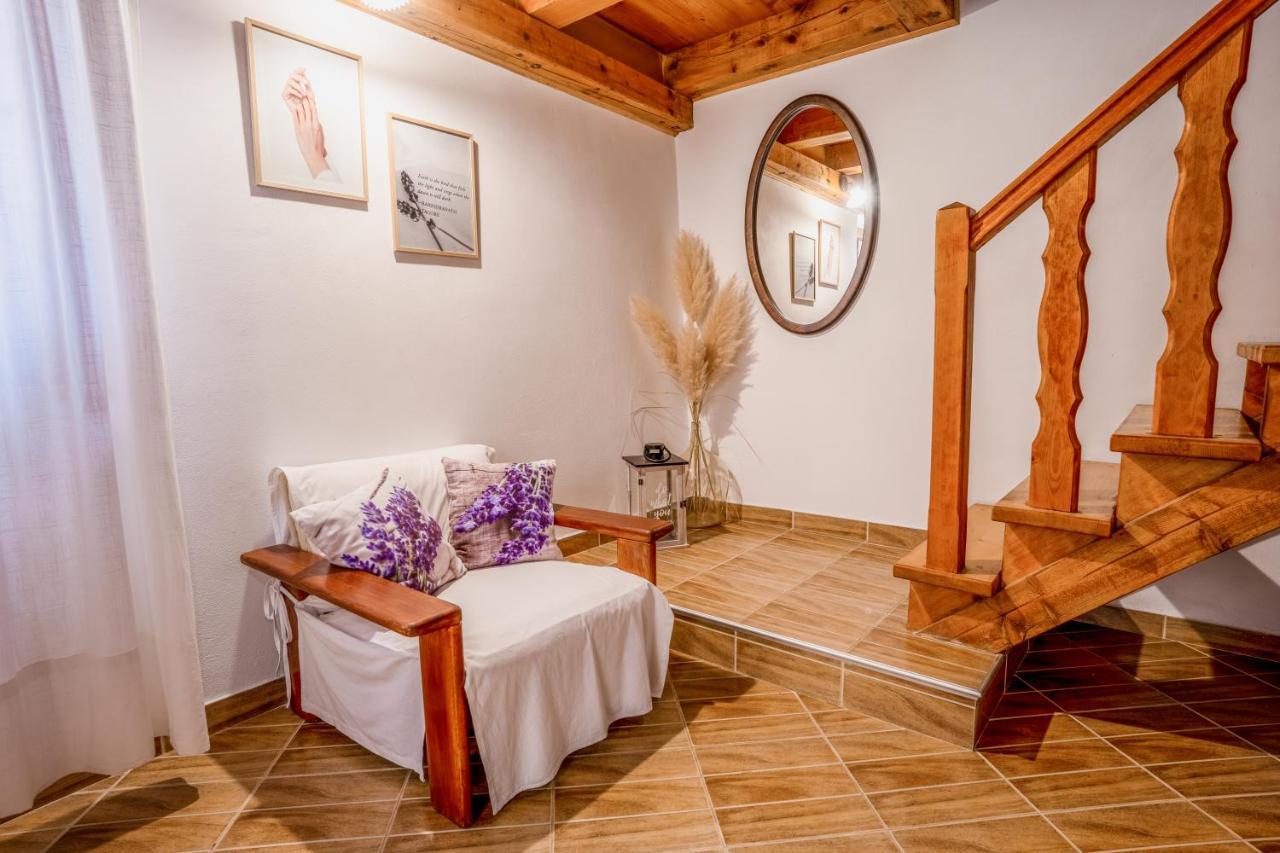 Lavanda Apartments & Room Sveti Lovreč Pazenatički Exterior foto